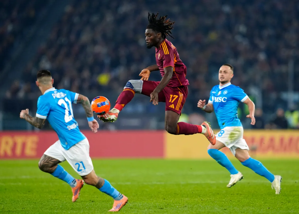 2025-11-30t213849z-1864326792-up1elbu1o4ovx-rtrmadp-3-soccer-italy-rom-nap AS Roma Napoli