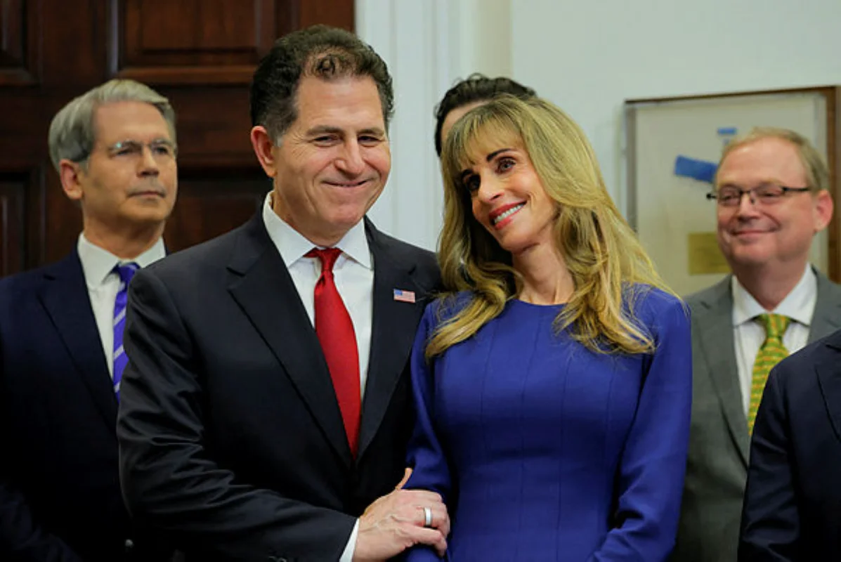 Dell family pledges $6.25 billion for US children's investment accounts Dell family pledges $6.25 billion for US children's investment accounts