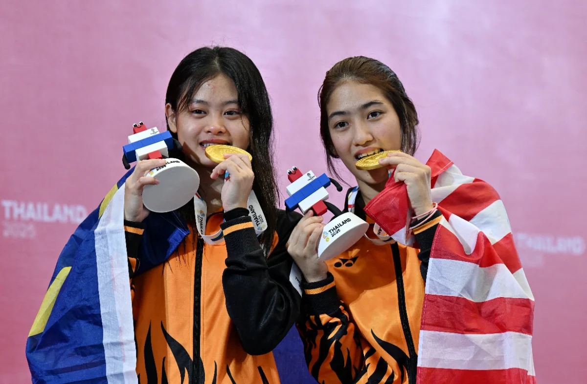 Malaysian divers clinch first SEA Games gold in women's synchronised platform Malaysian divers clinch first SEA Games gold in women's synchronised platform