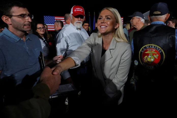 White House press secretary announces pregnancy, a first for the role