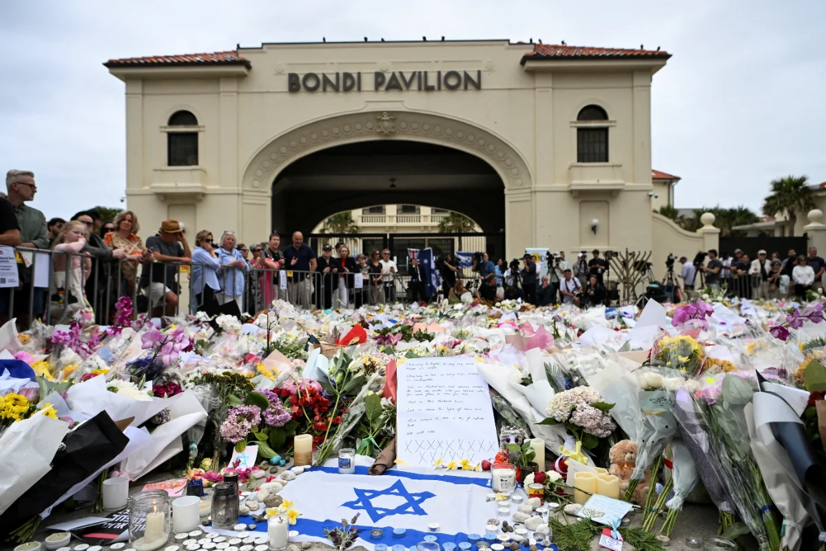 Bondi Beach shooting suspects acted alone, not part of terror cell Bondi Beach shooting suspects acted alone, not part of terror cell