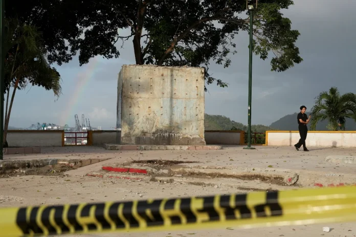 China condemns Panama's demolition of canal monument as 'forced'