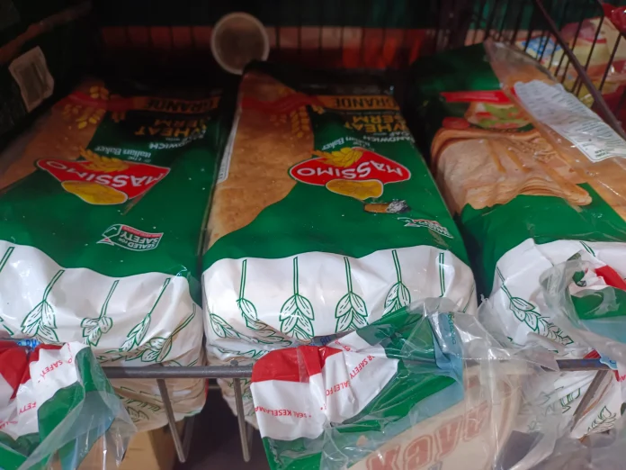 Worker allegedly places lit Cigarette on bread at supermart Worker allegedly places lit Cigarette on bread at supermart