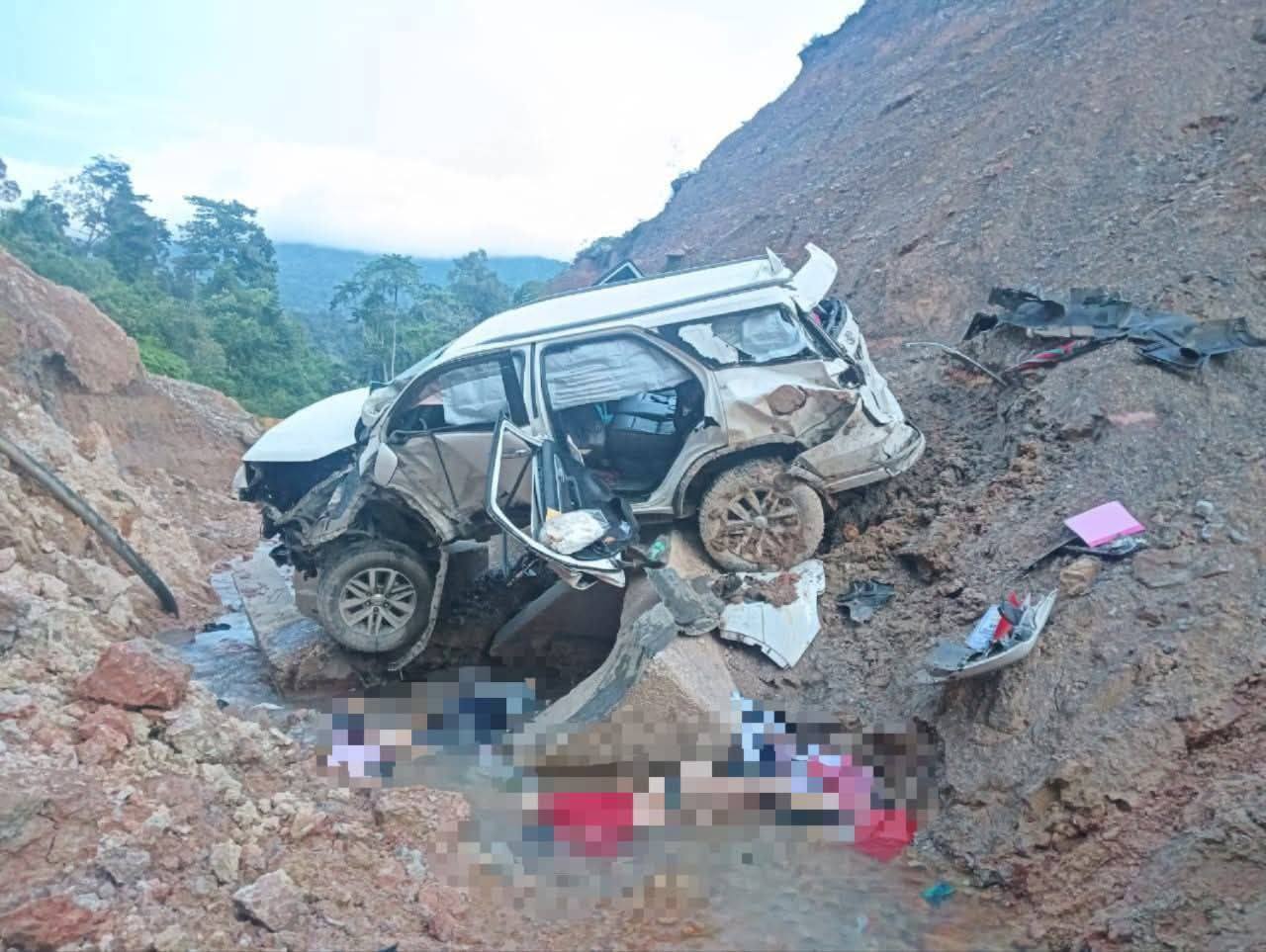 Couple killed after car plunges into ravine on closed road Couple killed after car plunges into ravine on closed road