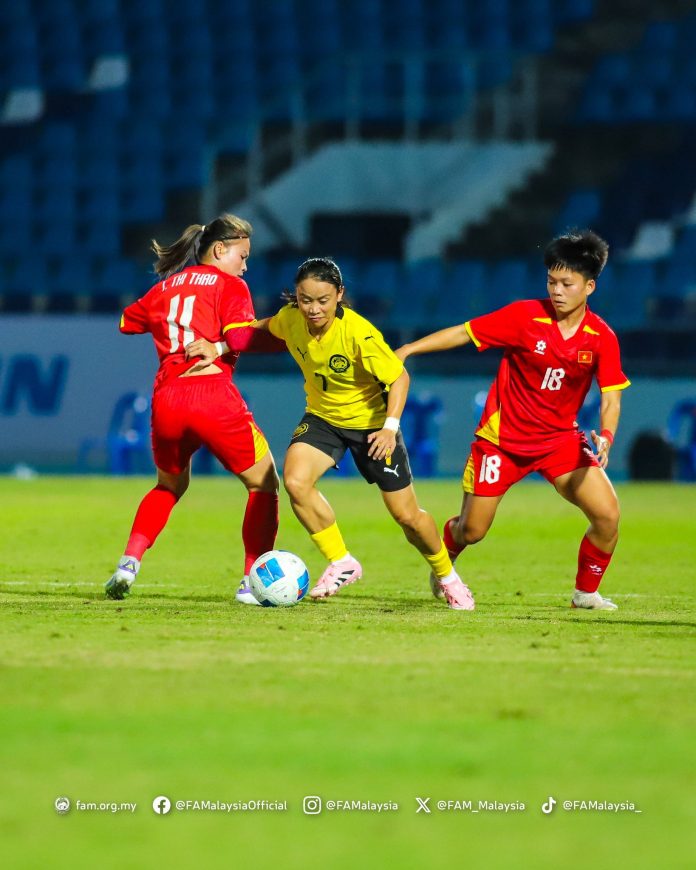 Vietnam demolish Malaysia 7-0 in SEA Games women's football opener