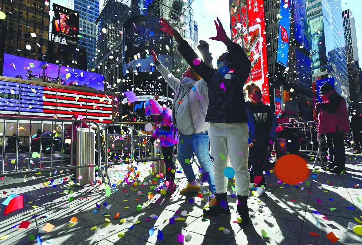 A_cynic_s_guide_to_the_year-end_spectacle