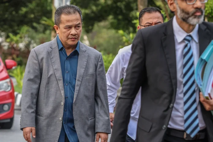 Ahli_Parlimen_Padang_Serai_didakwa_subahat_kes_rasuah_RM400_000