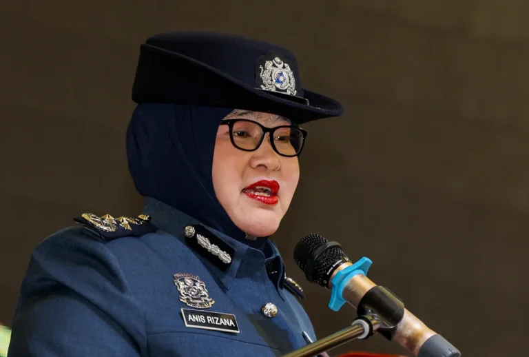 Penyelarasan pemeriksaan kastam lancar pergerakan penumpang di KLIA
