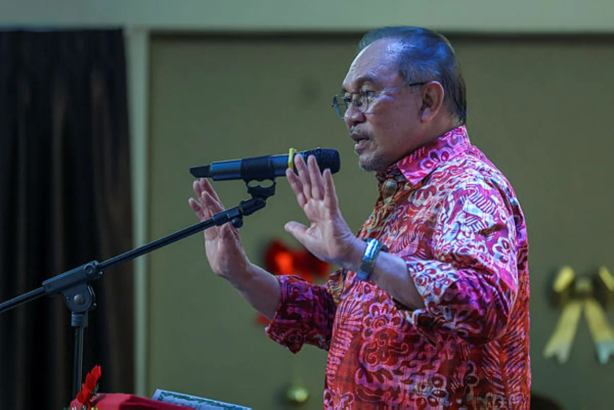 Anwar_stresses_need_for_Bahasa_Melayu_and_English_mastery_in_AI_era Anwar stresses need for Bahasa Melayu and English mastery in AI era