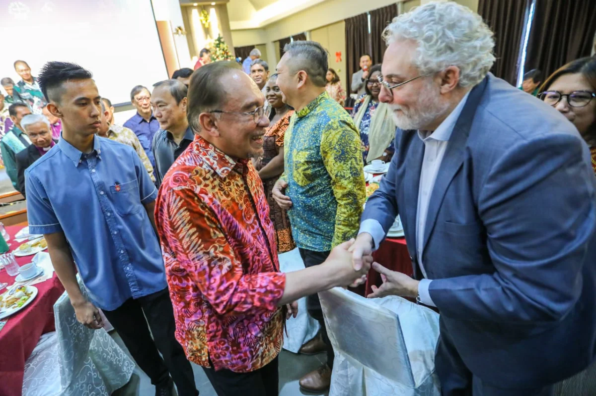 Anwar_urges_unity__justice_at_CFM_Christmas_Tea_Reception Anwar urges unity, justice at CFM Christmas Tea Reception
