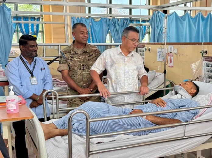 Army_confirms_paratrooper_s_neck_injury_in_parachuting_accident Army confirms paratrooper's neck injury in parachuting accident