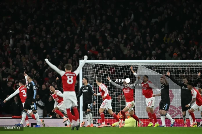 Arsenal extend Premier League lead as Villa's winning run ends
