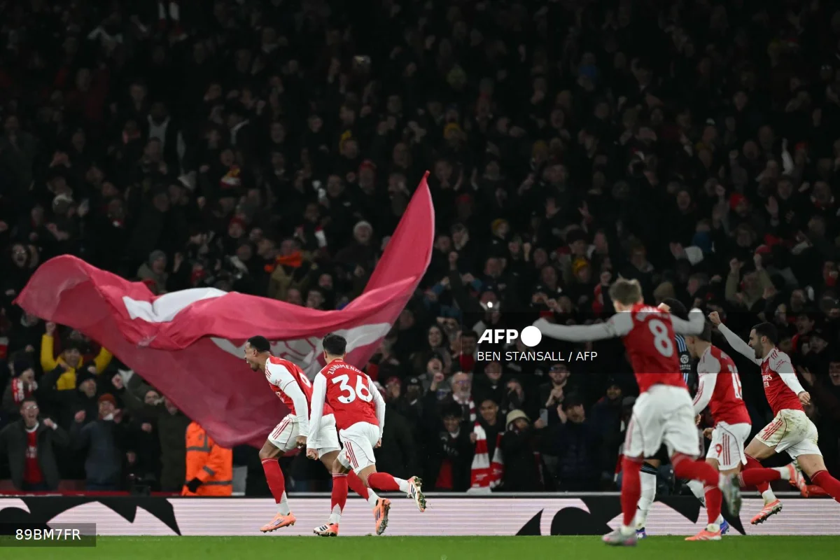 Arsenal_thrash_Aston_Villa_to_extend_Premier_League_lead Arsenal thrash Aston Villa to extend Premier League lead