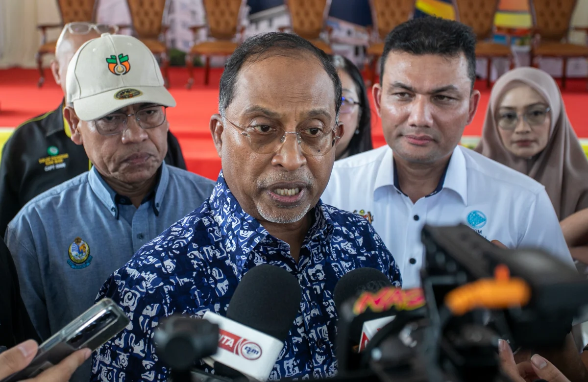 BN_begins_candidate_selection_for_Kinabatangan_and_Lamag_by-elections https://thesun.my/going-viral/msian-husband-gives-wife-a-dining-table/