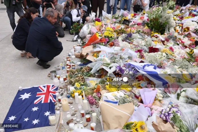Bondi Beach heroes killed while disarming gunman in mass shooting