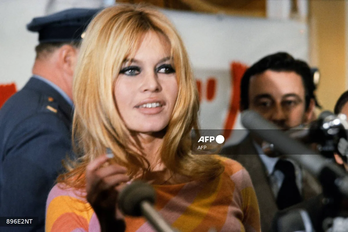 Brigitte_Bardot__The_screen_goddess_who_walked_away