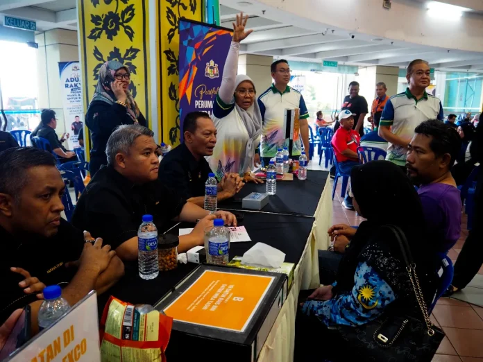 Bukit_Katil_WRUR_programme_resolves_230_community_complaints