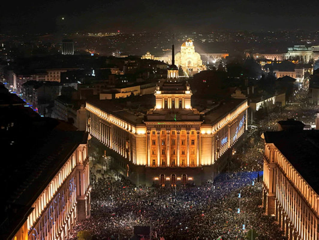 Bulgarian_government_resigns__snap_election_likely_after_protests Bulgarian government resigns, snap election likely after protests