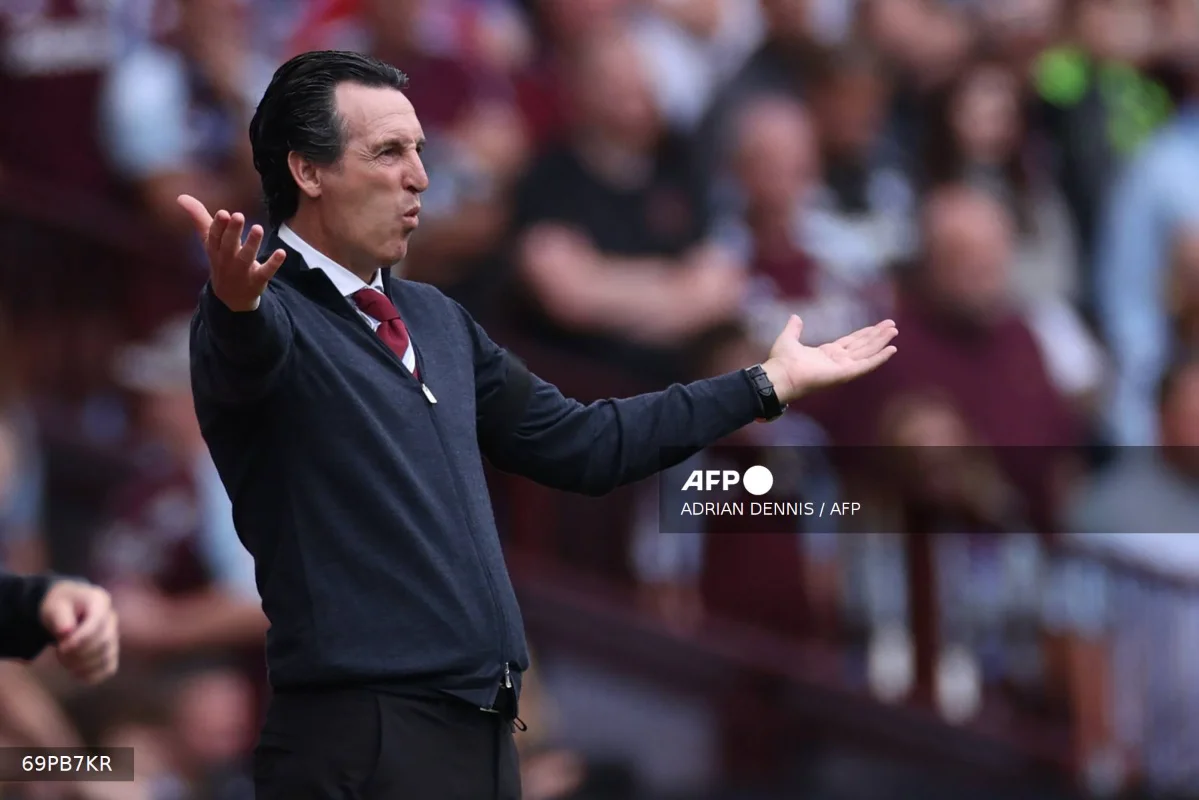 Emery says Villa's high demands fuel Premier League title push