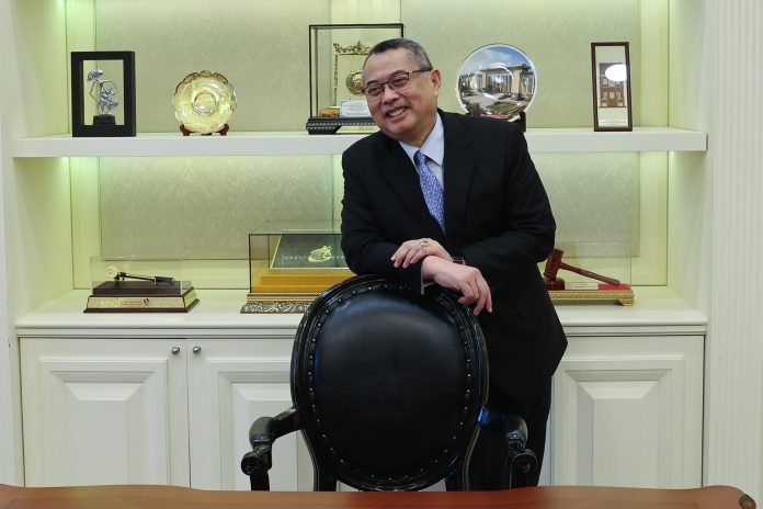 DATUK SERI WAN AHMAD FARID WAN SALLEH Wan Ahmad Farid perkukuh sistem kehakiman sebagai Ketua Hakim Negara