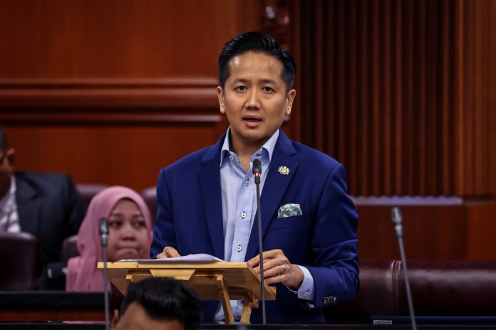 DATUK ARTHUR JOSEPH KURUP Mahkamah Paris batalkan tuntutan waris Sulu, kemenangan besar untuk Malaysia