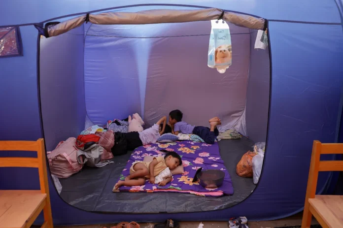 Flood_evacuee_numbers_drop_in_Pahang_and_Terengganu