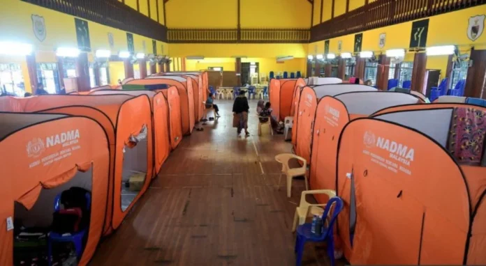 Flood_evacuee_numbers_drop_in_Sarawak_and_Perak_relief_centres