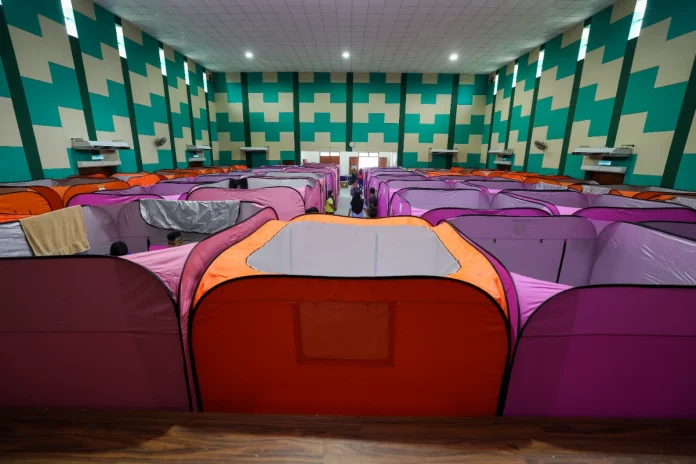 Flood victims in Sarawak and Perak remain at relief centres