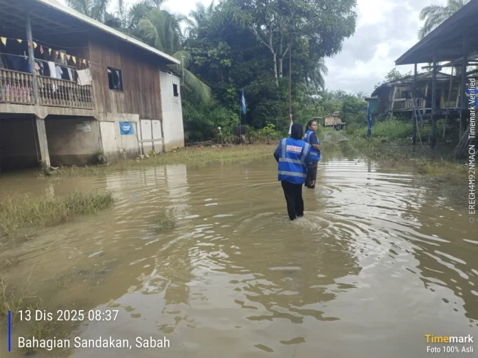 Floods_spread_to_Sandakan_as_evacuee_numbers_fall_in_Sarawak_and_Perak