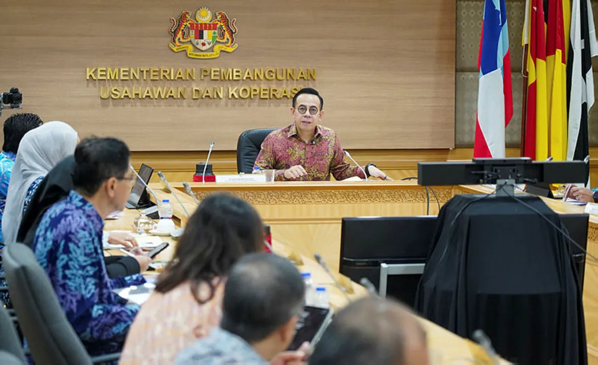 _Government urged to simplify processes for Malaysian traders Government urged to simplify processes for Malaysian traders