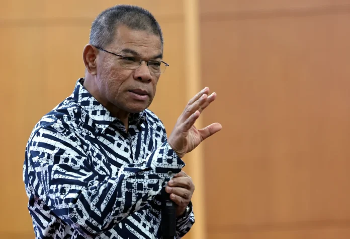 Home_minister_assures_transparent_probe_into_Durian_Tunggal_shooting