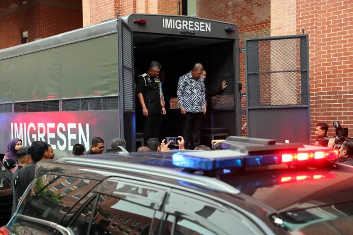 Home_minister_urges_Perlis_mufti_to_report_alleged_Korean_cult