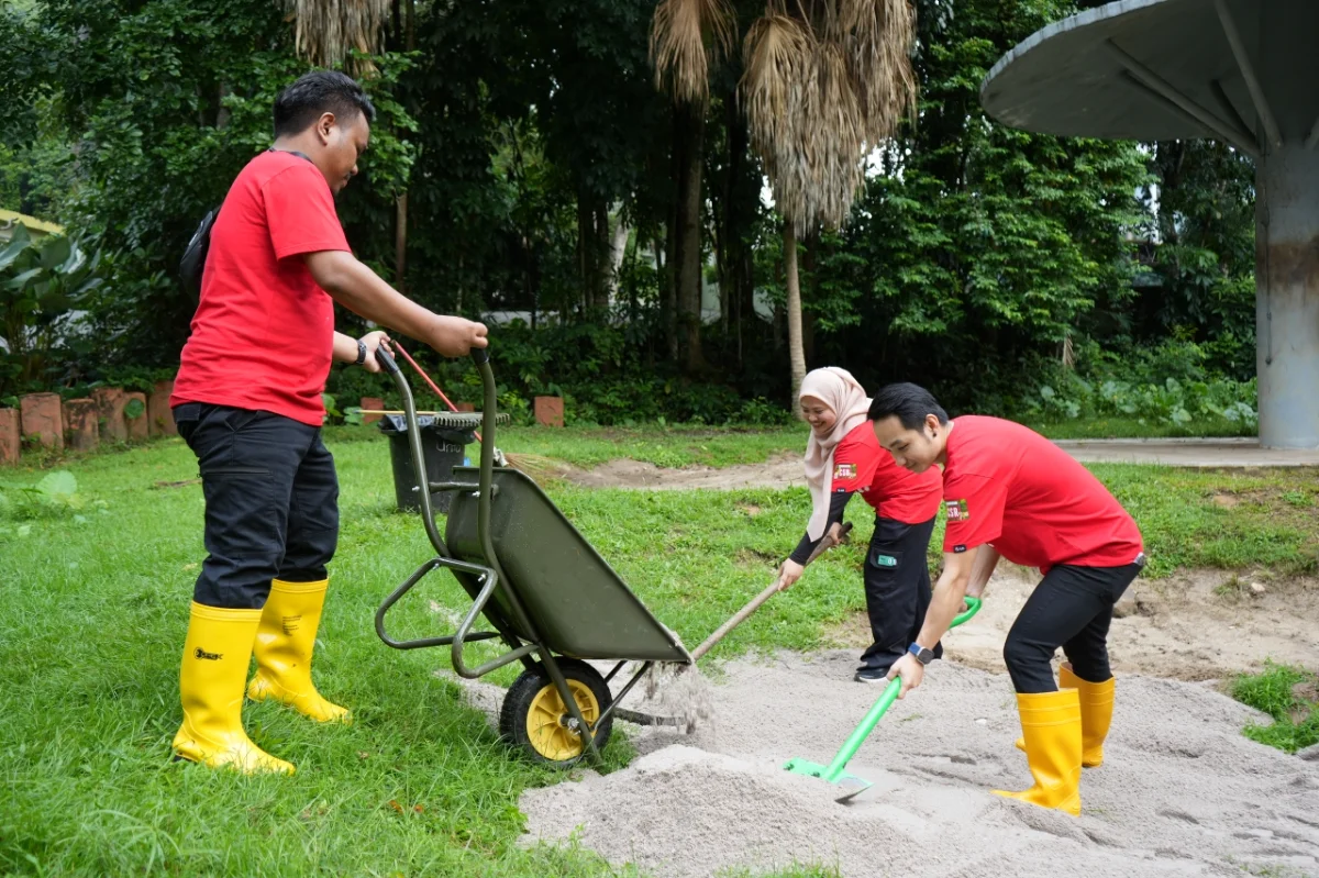 Lg malaysia enhances zoo negara with smart tech gift