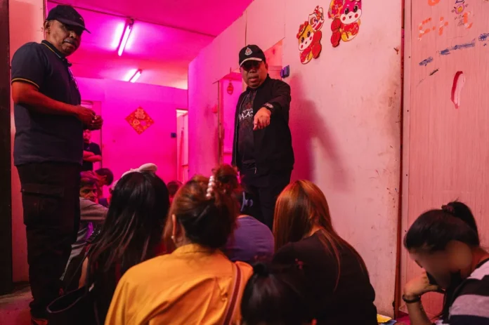 Immigration_raids_in_KL_detain_139_foreigners_in_anti-vice_operation