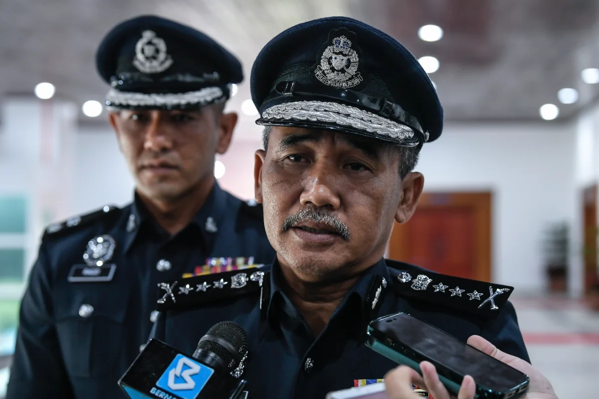 Polis sahkan video tular pelajar tahfiz dirotan berlaku di Kedah Polis sahkan video tular pelajar tahfiz dirotan berlaku di Kedah