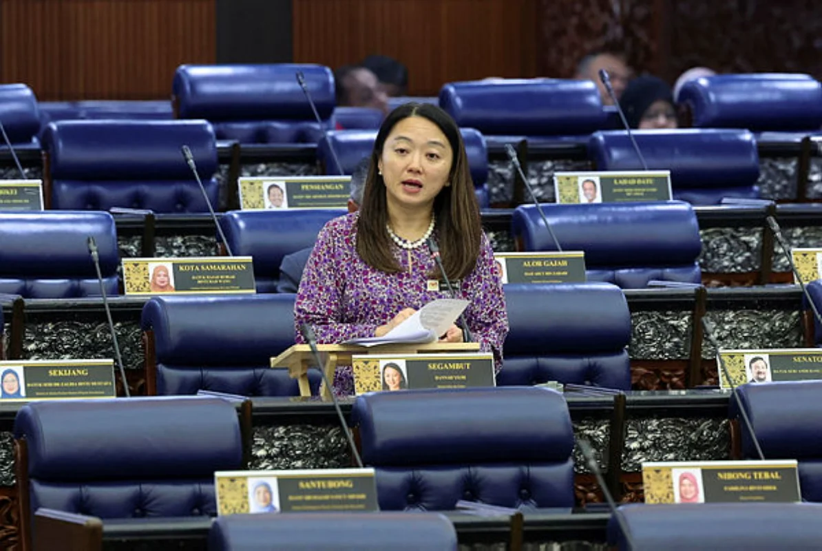 KL05_01122025_DEWAN_RAKYAT_t692d0f87_m600_x3a949030