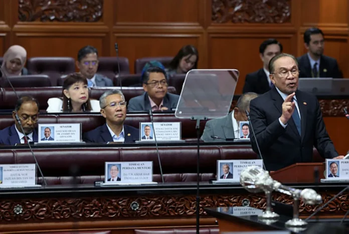 Anwar clarifies stance on 'for consideration' letters by public officers Anwar clarifies stance on 'for consideration' letters by public officers