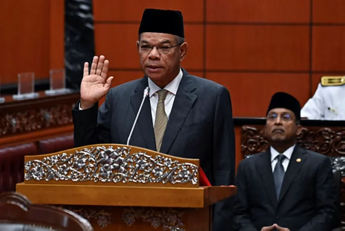 Tiga menteri angkat sumpah penggal kedua sebagai senator