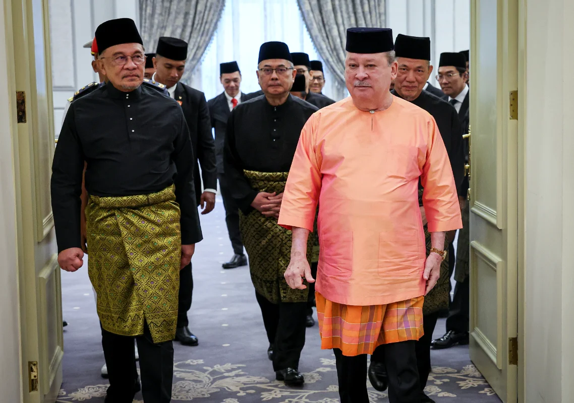 King attends second day of Conference of Rulers meeting King attends second day of Conference of Rulers meeting