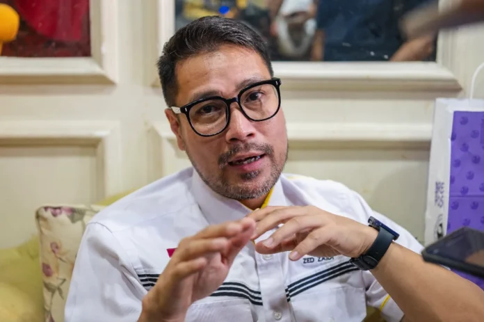 Zed Zaidi re-elected as Seniman president, outlines welfare and digital plans