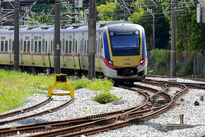 KTM Komuter and ETS services disrupted by fallen tree in Perak