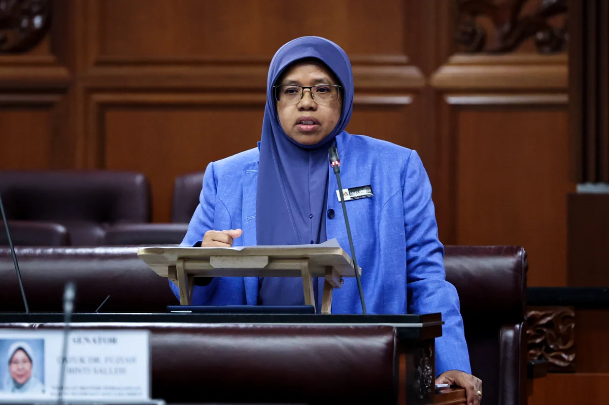 KPKT_tingkatkan_aplikasi_i-KrediKom_untuk_perangi_aktiviti_along KPKT tingkatkan aplikasi i-KrediKom untuk perangi aktiviti along