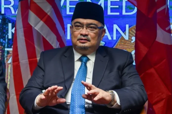 Kelantan opens gold panning licence applications to residents