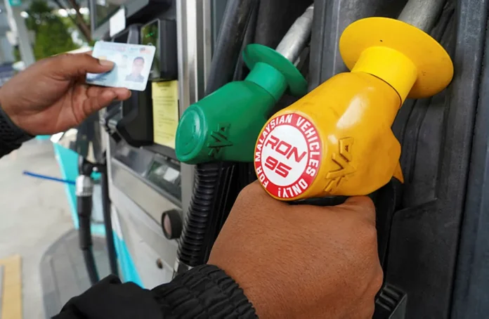 Kerajaan kekal subsidi bahan api BUDI 95, tiada rebat tunai untuk galak EV Kerajaan kekal subsidi bahan api BUDI 95, tiada rebat tunai untuk galak EV