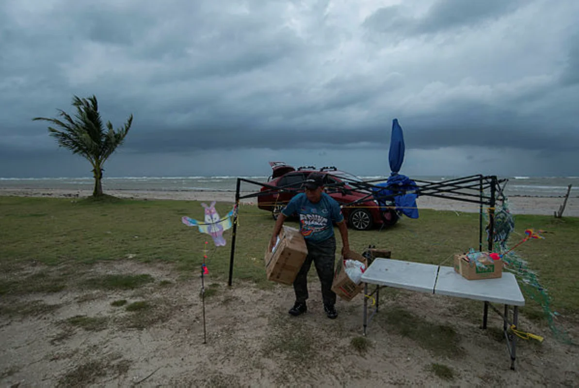 Thunderstorm warning issued for four states and Labuan until 1 pm