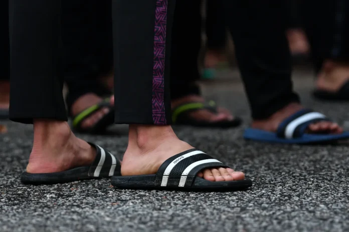 M'sian questions why people show up to work wearing slippers