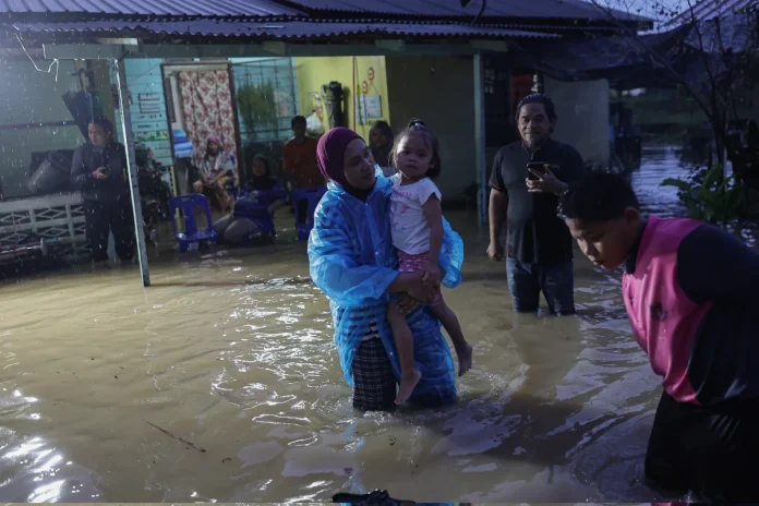 Mangsa_banjir_di_Perak_dan_Selangor_terus_berkurangan_pagi_ini