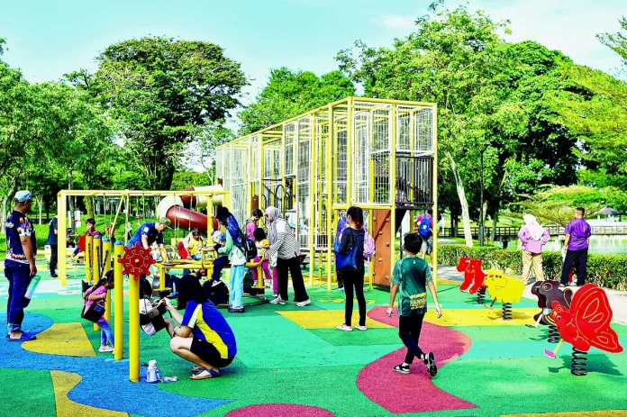 Memories_need_no_cash__just_laughter