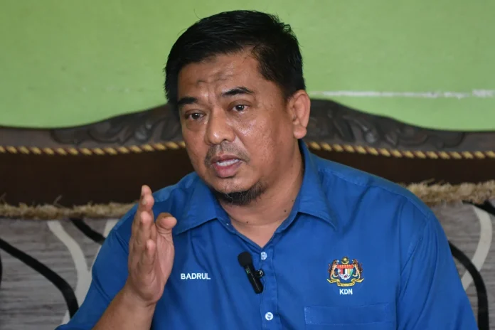 NRD may allow dual citizens to surrender MyKad without legal action