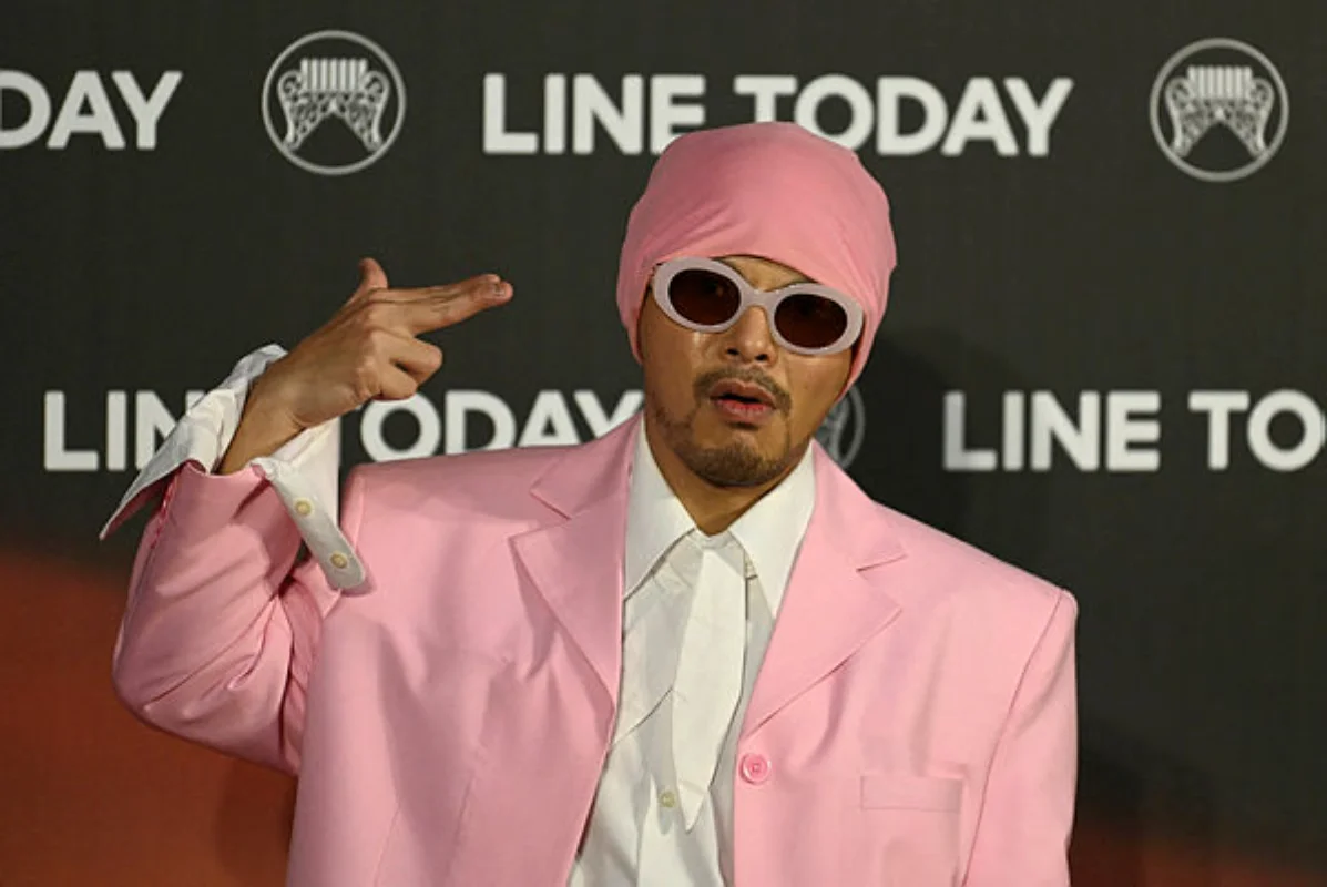 Namewee_s_bail_extended_again_as_police_await_toxicology_report Namewee's bail extended again as police await toxicology report